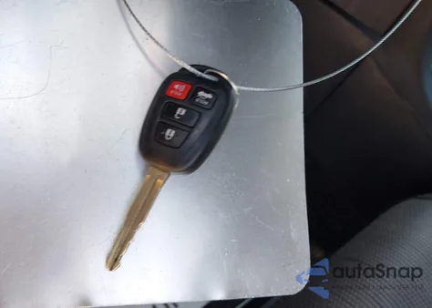 2016 Toyota Corolla S Plus из США, поврежденный, VIN 2T1BURHE8GC579823